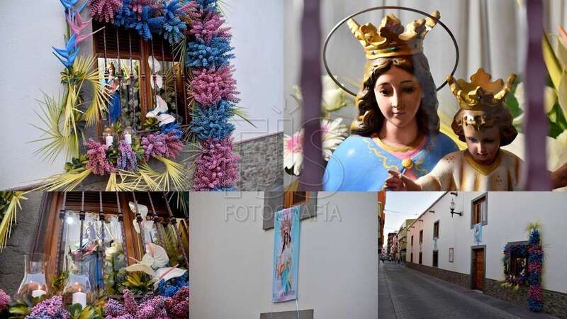 La ventada donde se encuentra la imagen está adornada con un arco floral (Foto Francisco Javier Santana)
